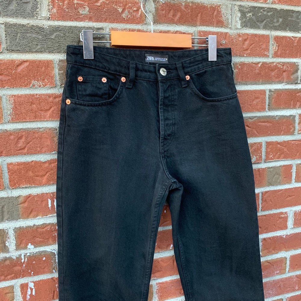 ❌SOLD❌ Zara Black Straight Fit High Rise 100% Cotton Button fly Closure Jeans - Picture 5 of 11